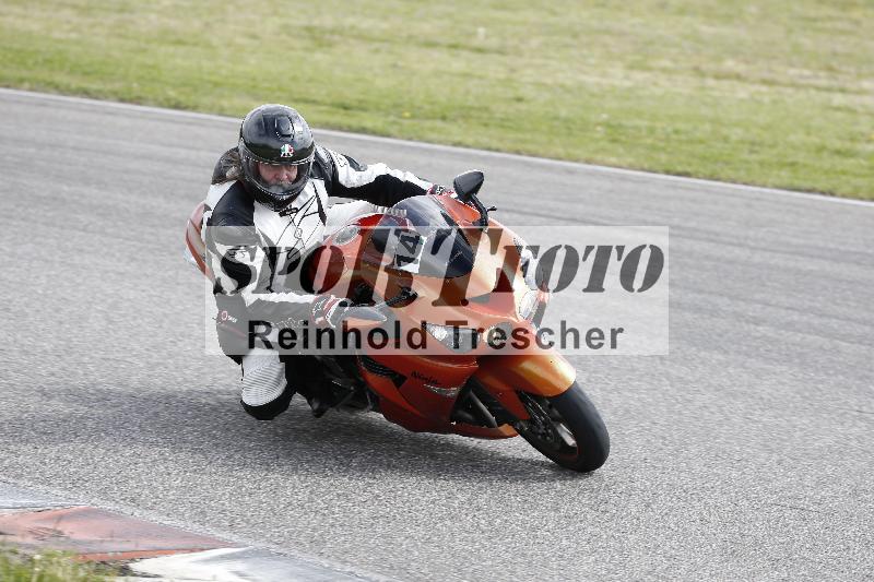 /Archiv-2025/10 23.04.2025 Cornu Master School ADR/gruen-vert/14